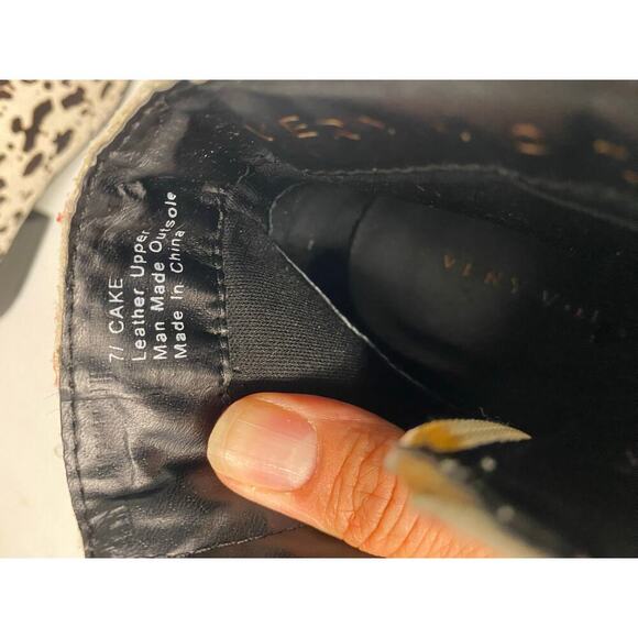 Womens Very Volatile Bootie Zip Boots Leather Choc Chip Cow Print Size 7 - Picture 12 of 15